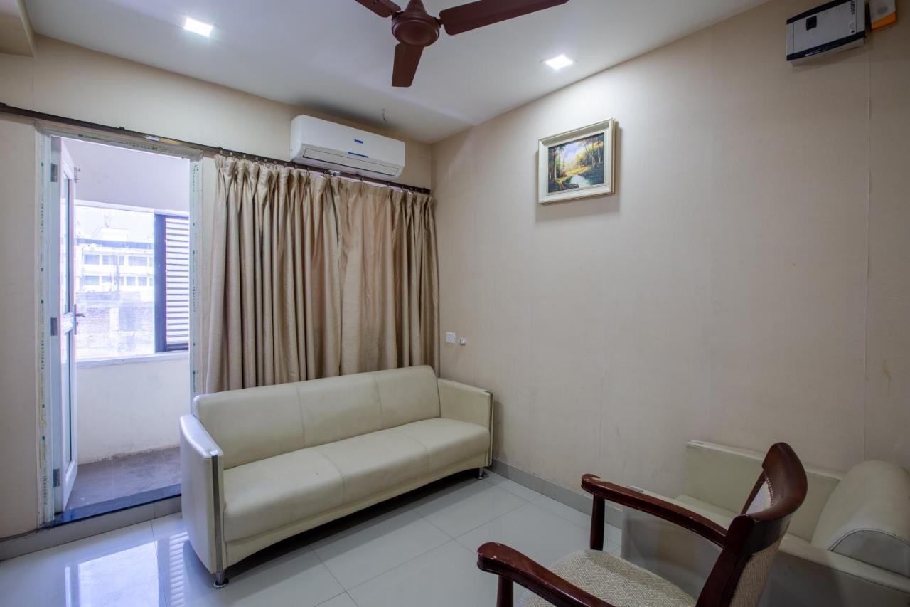 Svs Grande Otel Pudukkottai Dış mekan fotoğraf