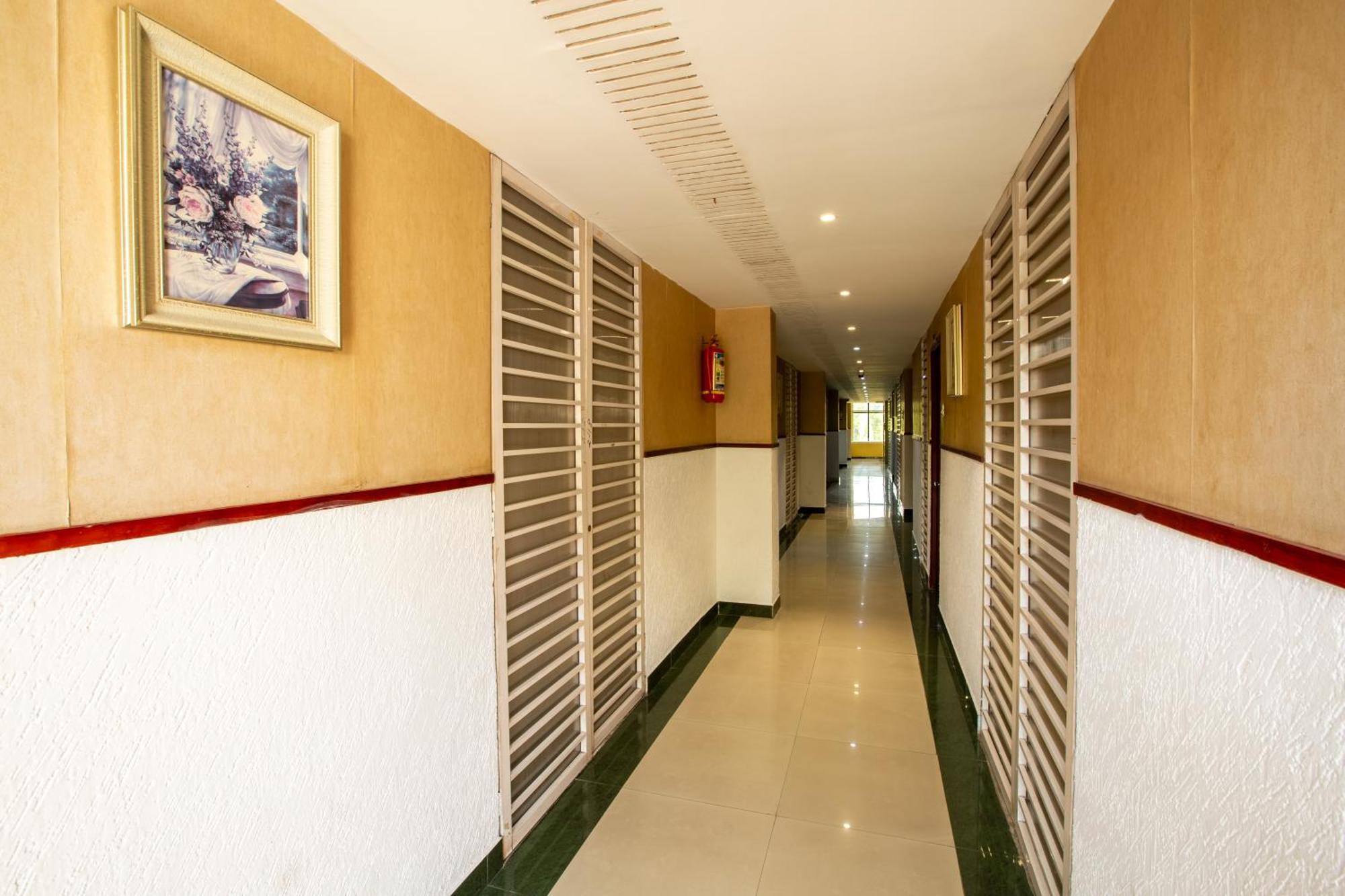 Svs Grande Otel Pudukkottai Dış mekan fotoğraf